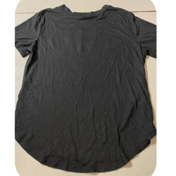 Friends Central Perk Black Graphic Junior's Large (11/13) T-Shirt Tee Coffee EUC - Picture 2 of 4